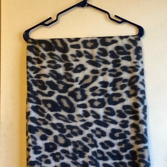 Extra Long Cream, Black & Tan Animal Print Warm Scarf, Small Fring At Ends - Picture 2 of 9